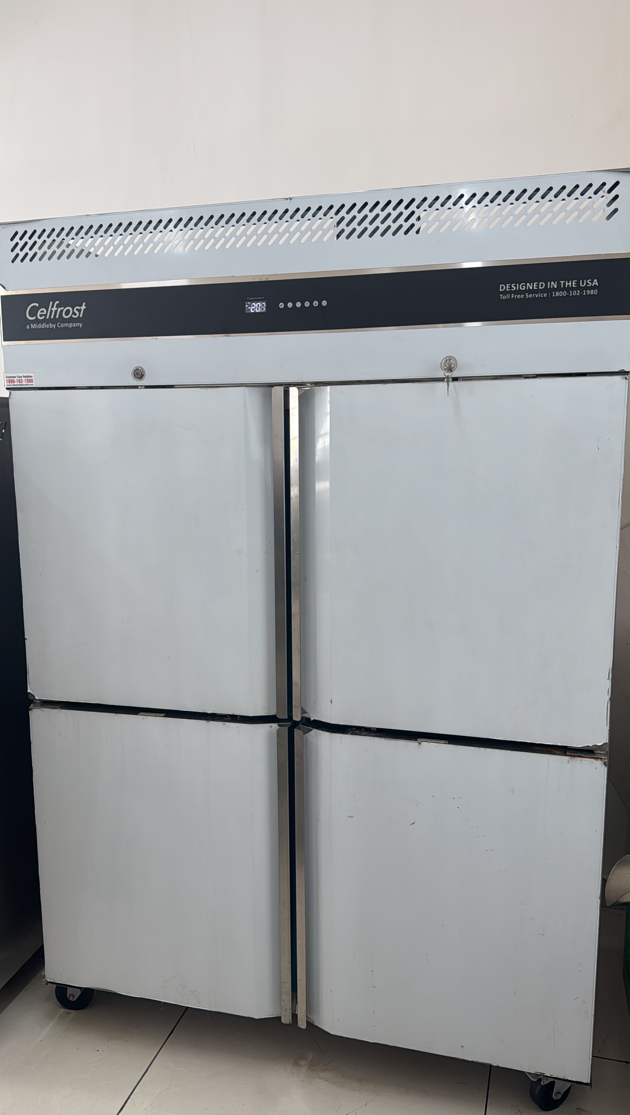 Deep Freezer (−20°C)